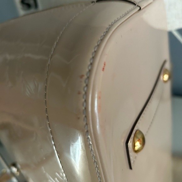 Authentic Louis Vuitton Alma Vernis Gm - Picture 11 of 16